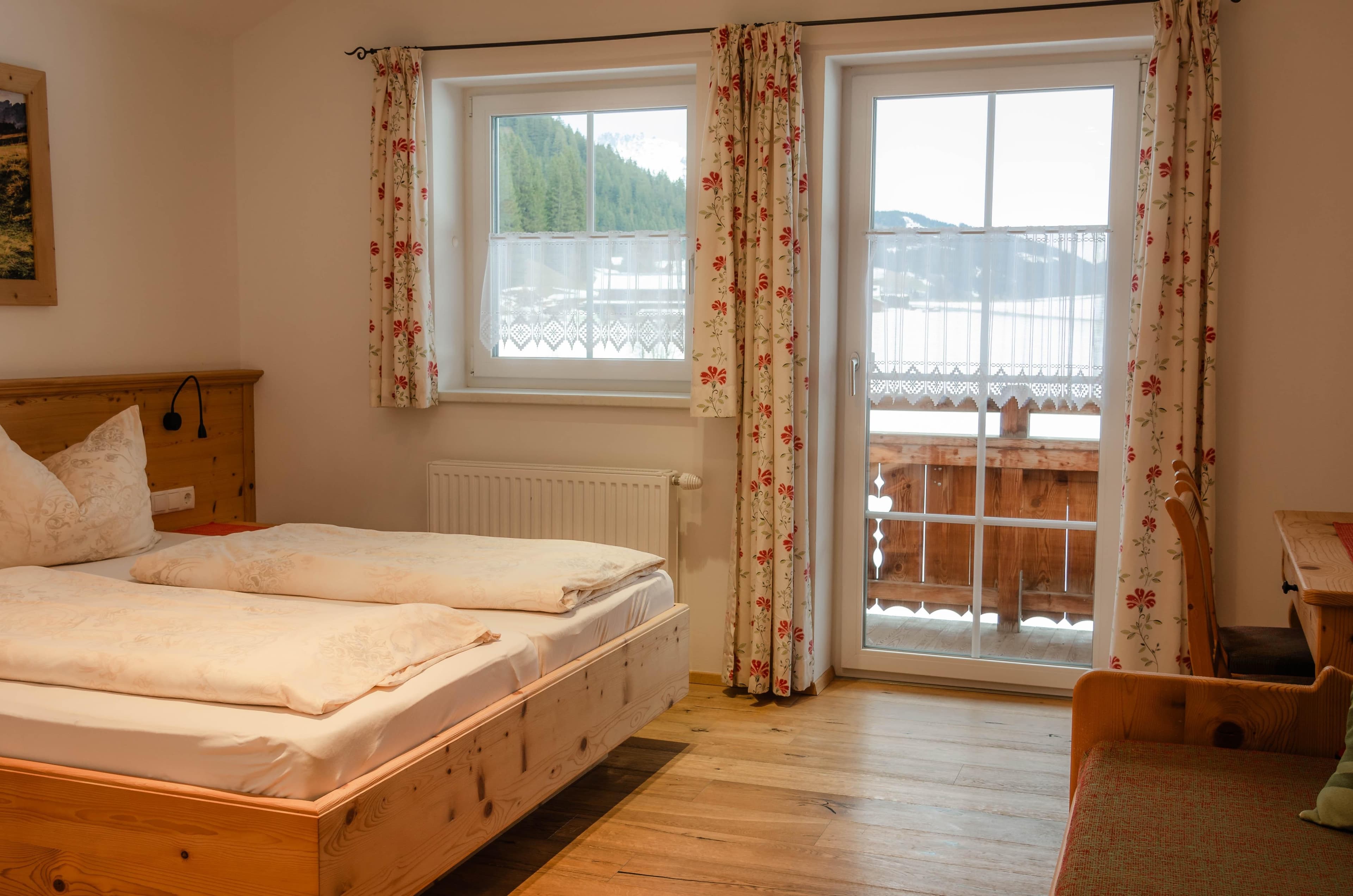 Bauernhof Krahlehen · Dreibettzimmer mit Frühstück